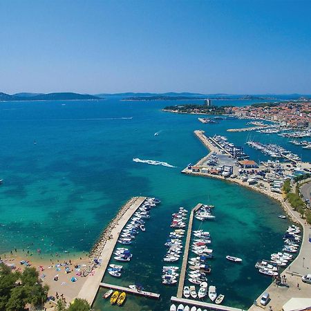 Gorgeous Apartment In Vodice With Kitchen エクステリア 写真
