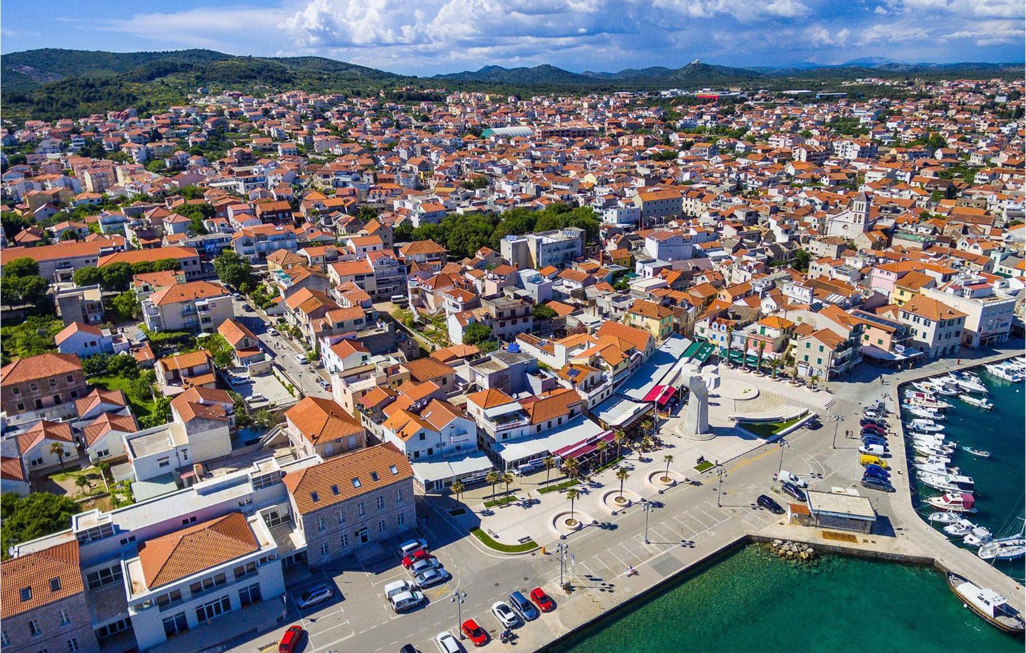 Gorgeous Apartment In Vodice With Kitchen エクステリア 写真